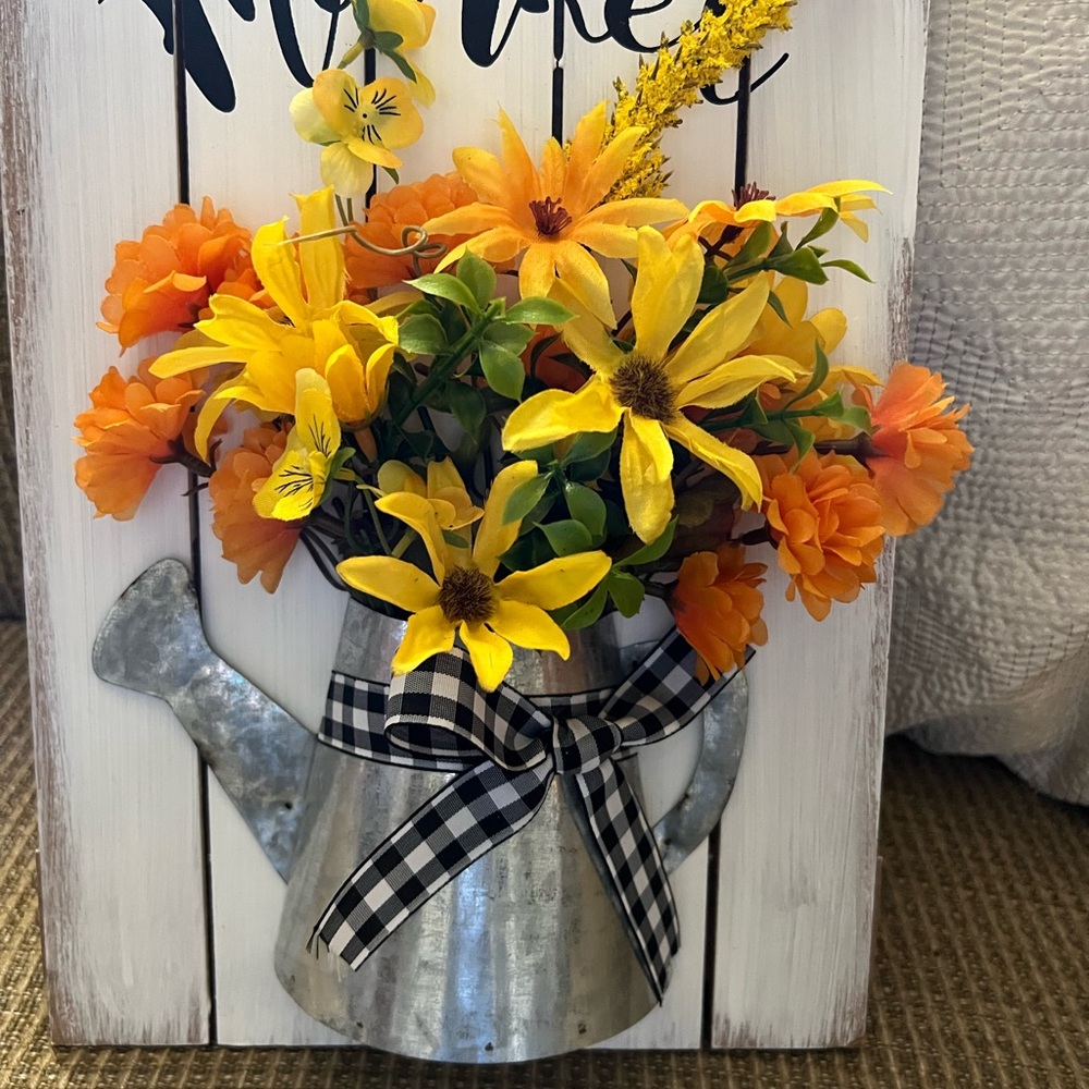HANDCRAFTED DECOR - Picture 5 of 7
